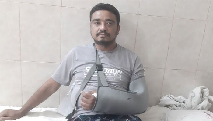ওসির বিরুদ্ধে যুবলীগ নেতার হাত ভেঙে দেওয়ার অভিযোগ