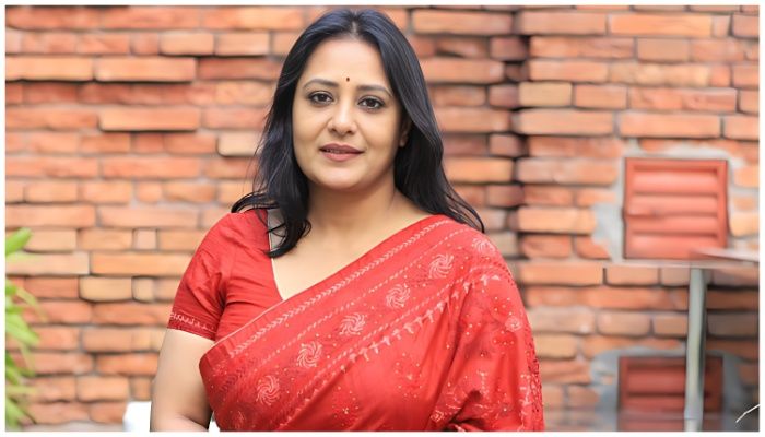 চমক নিয়ে আসছেন অপি করিম
