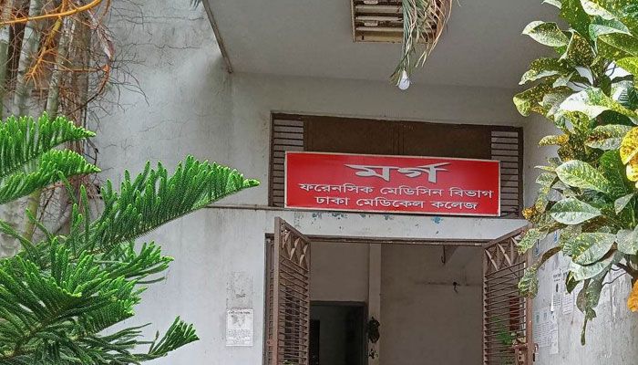 এক্সপ্রেসওয়ের রড পড়ে শিশুর মৃত্যু : ৫ দিন ধরে মর্গে মরদেহ