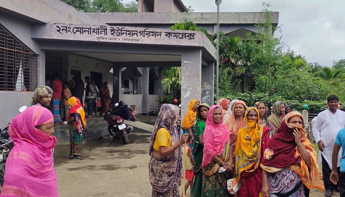 মেহেরপুরে চেয়ারম্যানের ‘স্বেচ্ছাচারিতায়’ ঈদ বঞ্চিত শতাধিক হতদরিদ্র