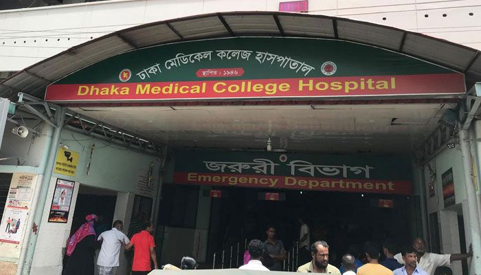 চনপাড়ায় দুই গ্রুপের সংঘর্ষ, গুলিবিদ্ধসহ আহত ১০