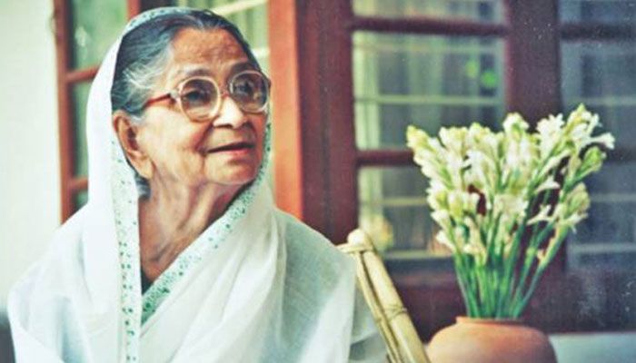 কবি সুফিয়া কামালের জন্মদিন আজ