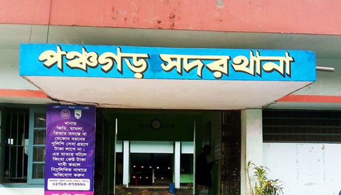 বখাটের ভয়ে ছাত্রীর স্কুলে যাওয়া বন্ধ, মামলা করায় অপহরণের হুমকি