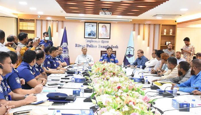 ঈদুল আজহায় ঘরমুখো মানুষের নিরাপত্তায় যা যা করবে নৌ পুলিশ