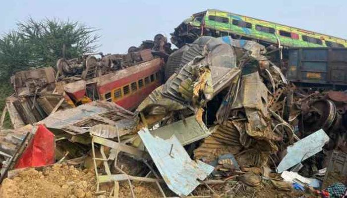 সিগন্যালের ত্রুটিকেই দায়ী করা হচ্ছে