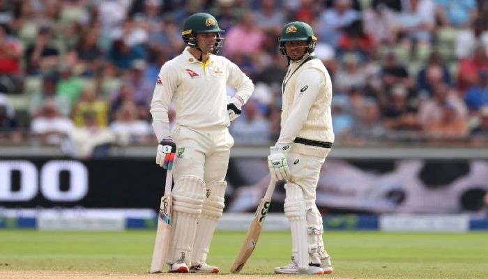 খাজার সেঞ্চুরিতে লিড নেওয়ার পথে অস্ট্রেলিয়া