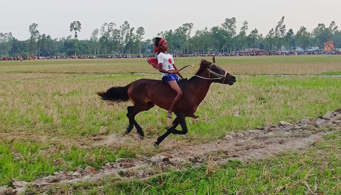 ঘোড়দৌড়