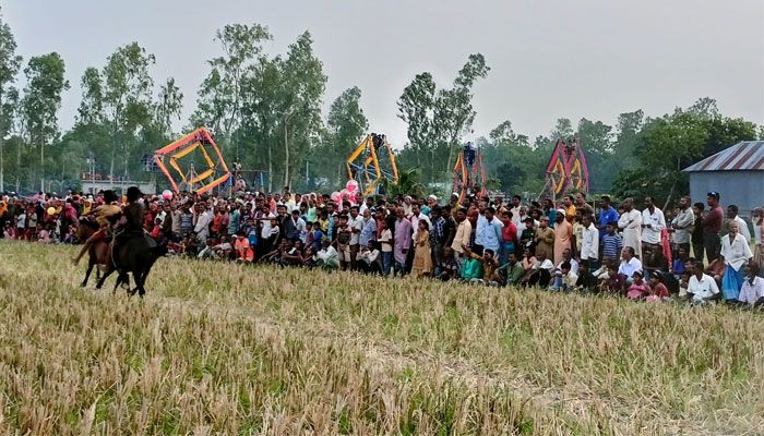 ঘোড়দৌড়