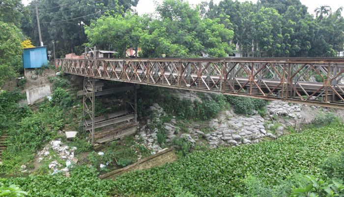 জোড়াতালি দিয়ে চলছে কুস্তা বেইলি সেতু