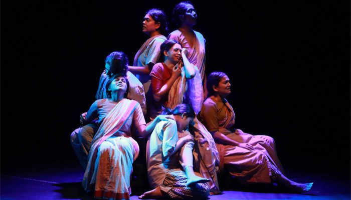 ‘আমি বীরাঙ্গনা বলছি’ নাটকের বিশেষ প্রদর্শনী