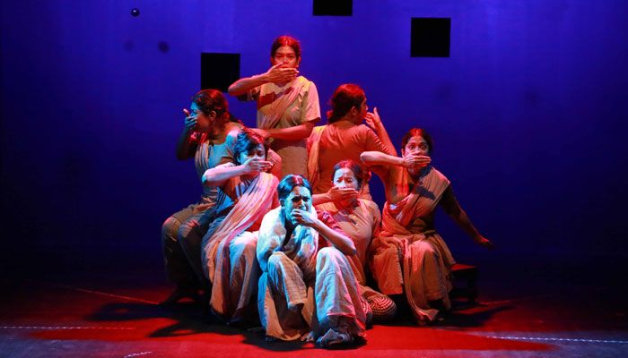 ‘আমি বীরাঙ্গনা বলছি’ নাটকের বিশেষ প্রদর্শনী