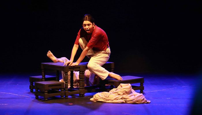 ‘আমি বীরাঙ্গনা বলছি’ নাটকের বিশেষ প্রদর্শনী