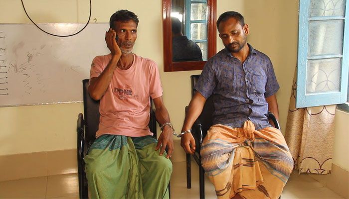 পাবনায় ডিবি পুলিশের হাতে ধরা দুই ‘জ্বীনের বাদশা’