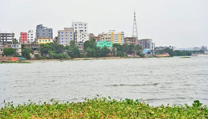 তুরাগে বাড়ছে পানি