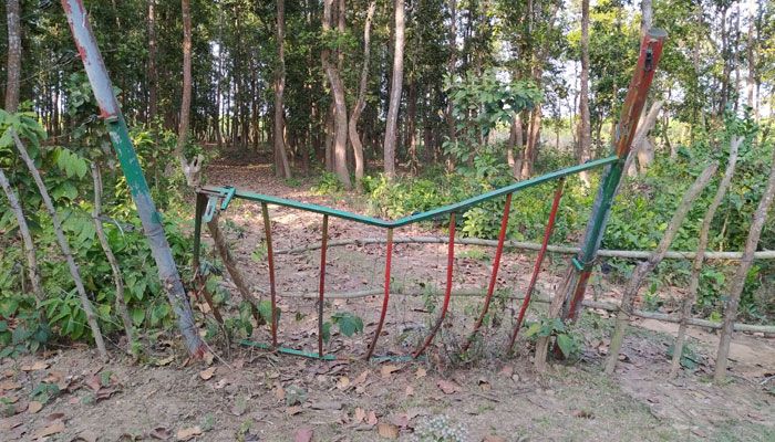 হাতি তাড়ানোর বেড়ায় কোটি টাকা গচ্চা