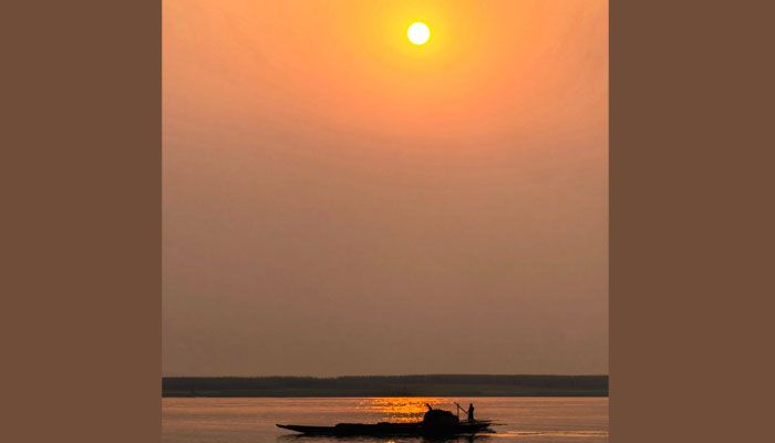 দীর্ঘতম দিনের গোধূলি বেলায়