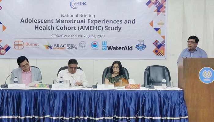 কিশোরীদের মাসিক স্বাস্থ্য ও অভিজ্ঞতাবিষয়ক গবেষণা অবহিতকরণ কর্মশালা