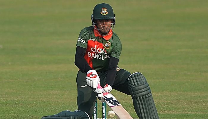 সাত নম্বর ব্যাটসম্যান আফিফ