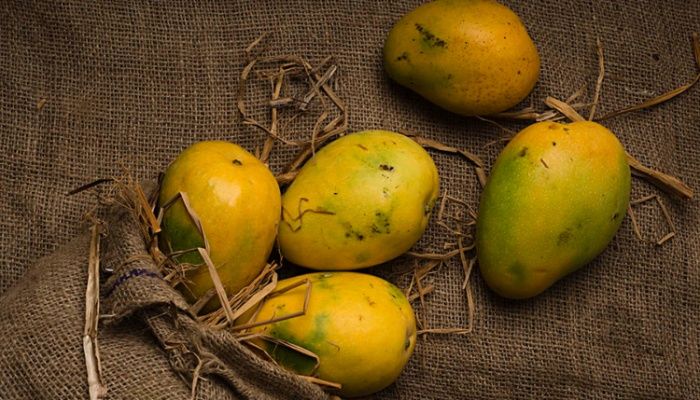 আমের উপকারিতা