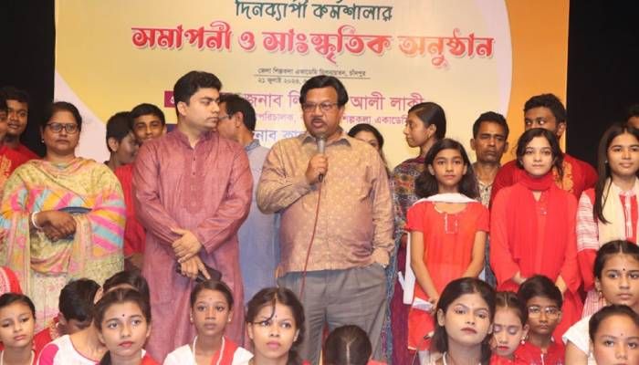 স্বাধীনতাবিরোধীদের গাড়িতে আর জাতীয় পতাকা দেখতে চাই না : শিল্পকলার ডিজি