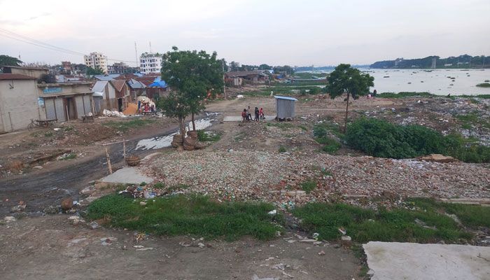 অবশেষে দখলমুক্ত সাভারের বংশী নদী