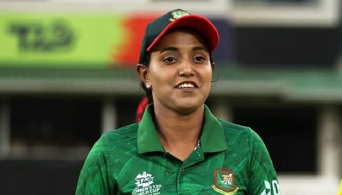 হারমানপ্রীতের খোঁচা, মাঠ ছাড়েন জ্যোতিরা