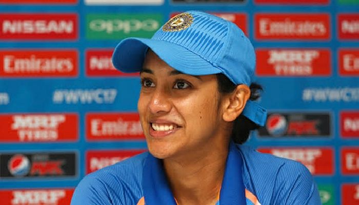 ‘হিট অব দ্য মোমেন্ট’ বলছেন স্মৃতি