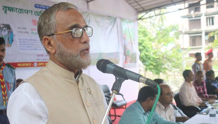 গারো পাহাড়ে হাতি ও মানুষের দ্বন্দ্ব নিরসনে অভয়ারণ্য হবে : বন মন্ত্রী 