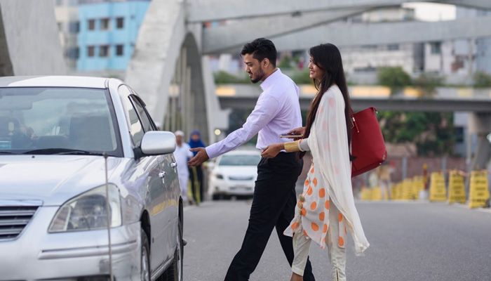 এই গরমে স্বস্তির যাতায়াত উবারে। প্রতীকী ছবি