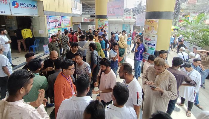‘ঝামেলা’ এড়াতে কিবরিয়াপন্থিদের বিক্ষোভ স্থগিত