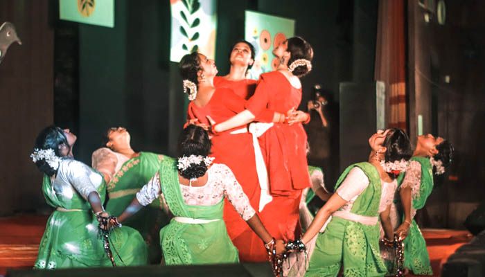 বাকৃবি মাতিয়ে রেখেছে ত্রিভুজ