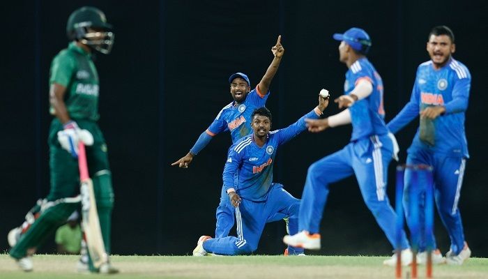 তানজিদের ফিফটির পর বিপদে বাংলাদেশ