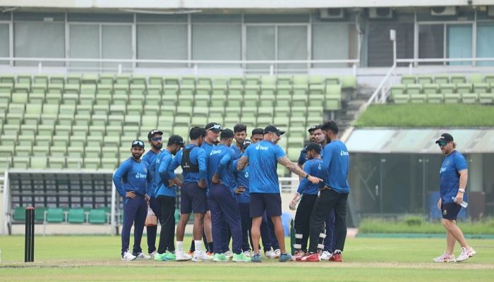 স্ট্যান্ড বাই তালিকায় তিন ক্রিকেটার