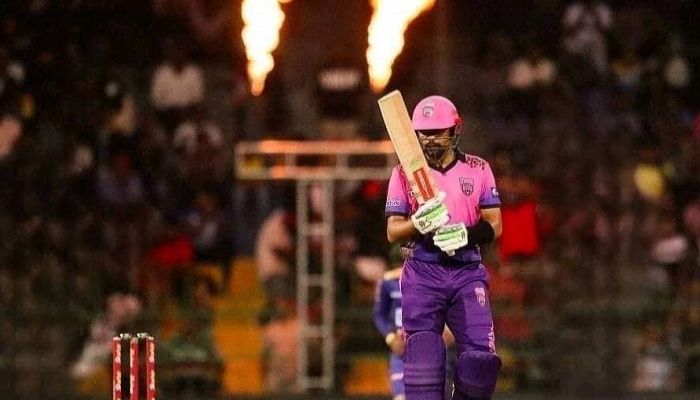 সাকিবের রঙহীন দিনে বাবরের সেঞ্চুরি