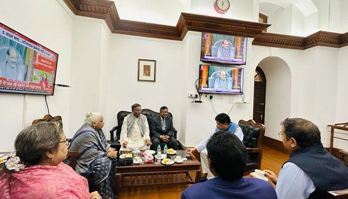 ভারতের রাজ্যসভা নেতা পীযূষ গয়ালের সঙ্গে আওয়ামী লীগ প্রতিনিধিদলের বৈঠক