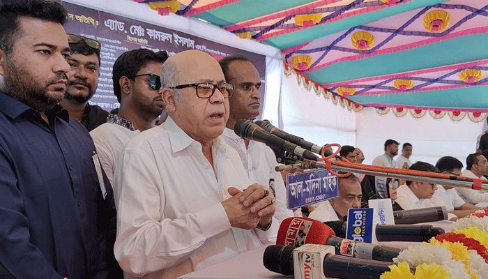 সিঙ্গাপুরে বসে আন্দোলনের নীলনকশা আঁকছে বিএনপি : কামরুল ইসলাম