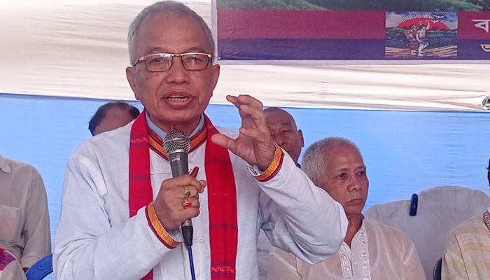 আদিবাসীদের সন্ত্রাসী বলা অশান্তির পাঁয়তারা : ঊষাতন তালুকদার