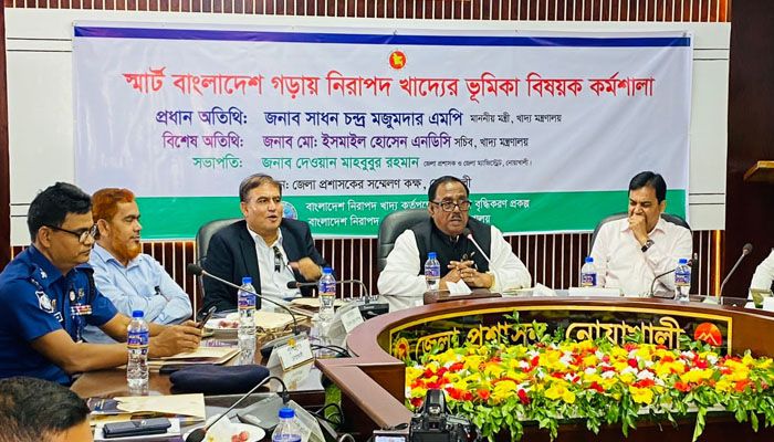 উপরে মুরগির খামার ও নিচে মাছের ঘের বন্ধের নির্দেশ খাদ্যমন্ত্রীর