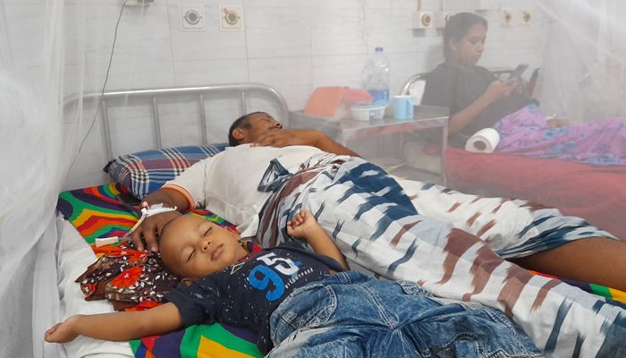রামেক হাসপাতালে বাড়ছে ডেঙ্গু রোগী, খোলা হচ্ছে নতুন ওয়ার্ড