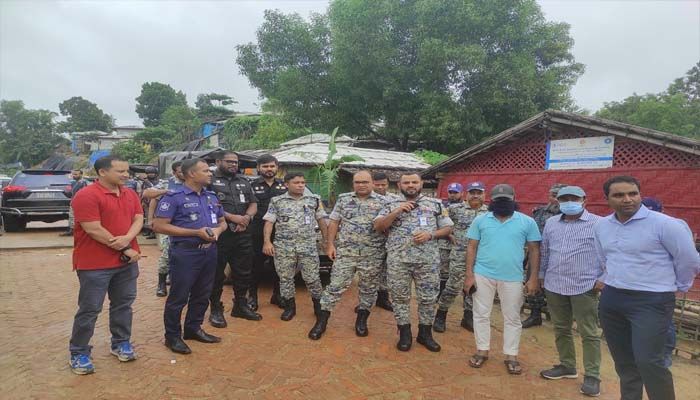 আইনশৃঙ্খলা নিয়ন্ত্রণে রোহিঙ্গা ক্যাম্পে ৩ ঘণ্টার যৌথ টহল