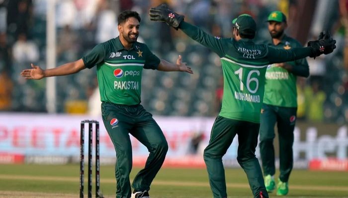 হেসেখেলে বাংলাদেশকে হারাল পাকিস্তান