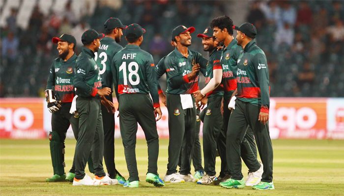 শ্রীলঙ্কায় পৌঁছেছে বাংলাদেশ দল