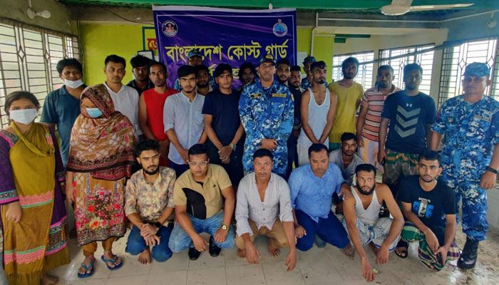 স্পিডবোট ডুবে সাবেক  নারী ইউপি সদস্য নিহত