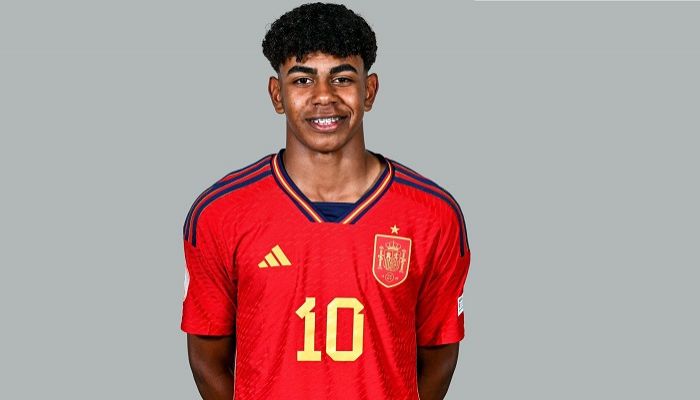 স্পেনের জাতীয় দলে লামিনে