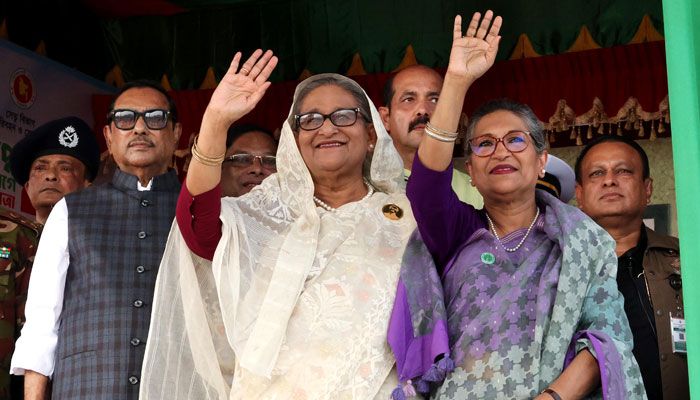 সুধী সমাবেশ মঞ্চে প্রধানমন্ত্রী শেখ হাসিনা
