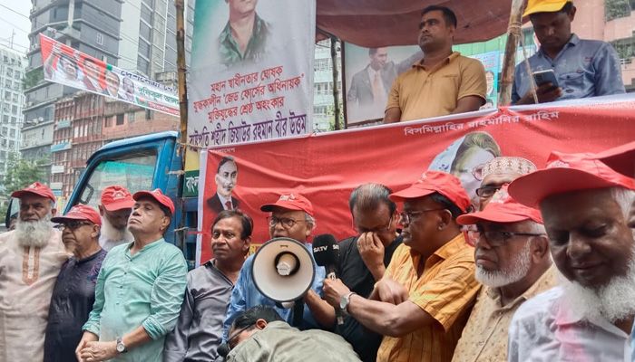 খালেদা জিয়াকে পৃথিবী থেকে সরানোর ষড়যন্ত্র চলছে : রিজভী
