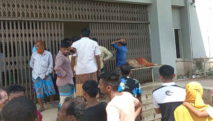  তিন সন্তান নিয়ে মায়ের বিষপান, সন্তানদের মৃত্যু