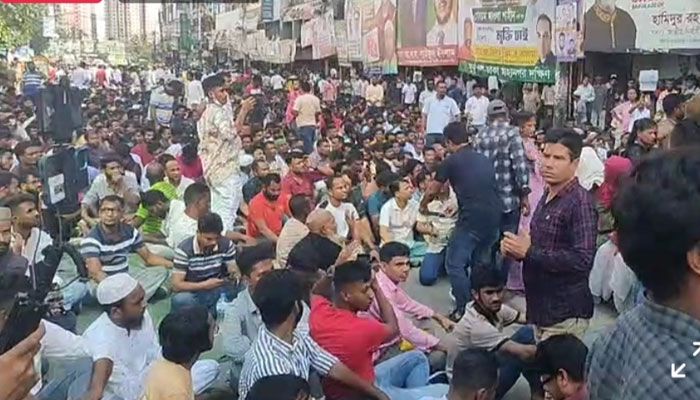 নয়াপল্টনে সমাবেশে জড়ো হচ্ছেন বিএনপির নেতাকর্মীরা