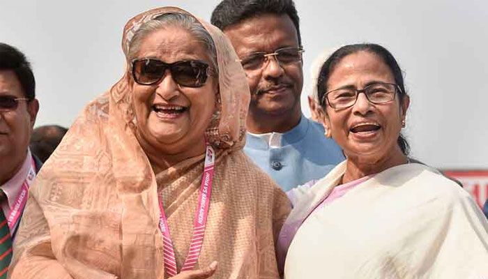 শেখ হাসিনাকে কলকাতায় আমন্ত্রণ জানালেন মমতা