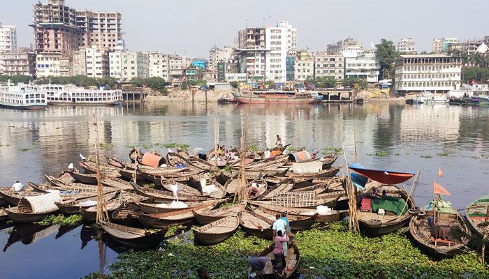 সংজ্ঞা জটিলতায় ধ্বংস হচ্ছে বেশিরভাগ নদী
